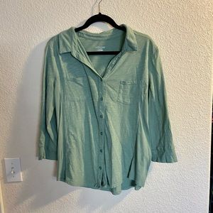 Button up woman’s light green